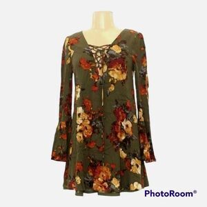 Blu Pepper Tunic Green Floral Long flare sleeve Top Junior Size Med